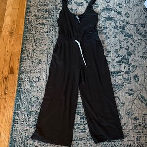 Vuori Jumpsuit Pants Overall black like new Size S wide leg